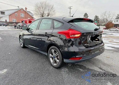 2016 Ford Focus Se z USA, uszkodzony, nr VIN 1FADP3KE0GL371522